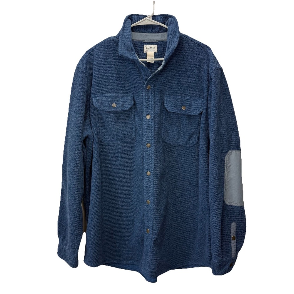 L.L. Bean Men's Navy Blue Button-Down Casual Shirt